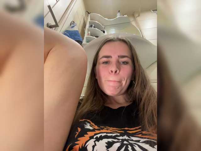 Vai a chattare su LolaSexxx LolaSexxx