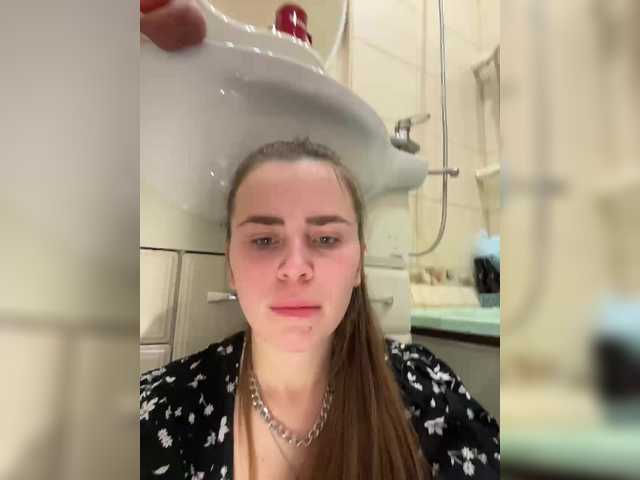 go to chat with LolaSexxx