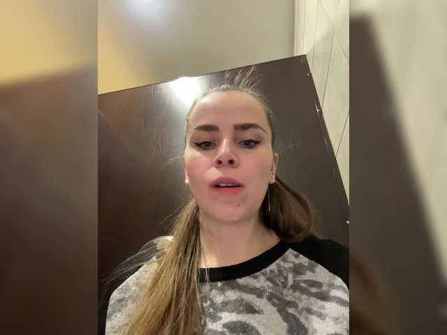 Vai a chattare su LolaSexxx LolaSexxx