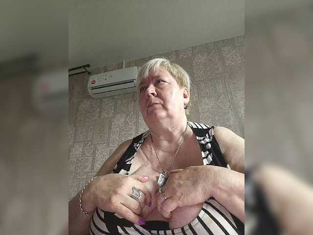 Alena61 webcam