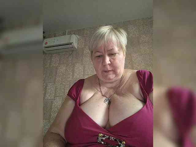 Alena61 webcam