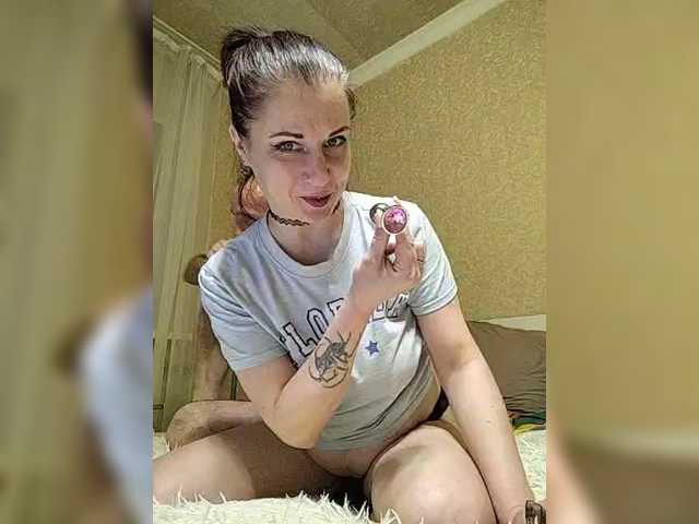 Entrez le videochat erotique avec le
modèle Love_is_life_2025 Love_is_life_2025