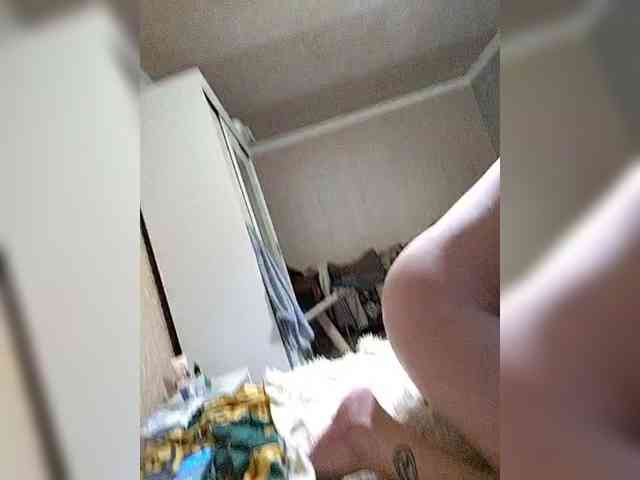 Love_is_life_2025 webcam