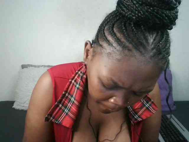 Thickqueenxxx webcam