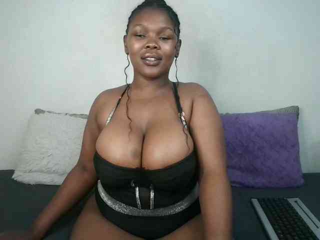 Thickqueenxxx webcam