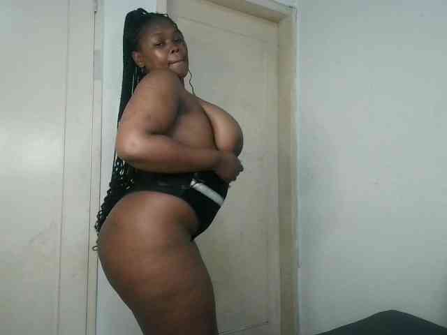 Thickqueenxxx webcam