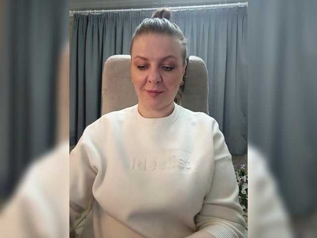 Veronika_Gold webcam