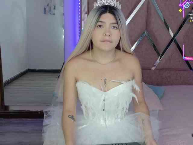 EimyAnistonCute webcam