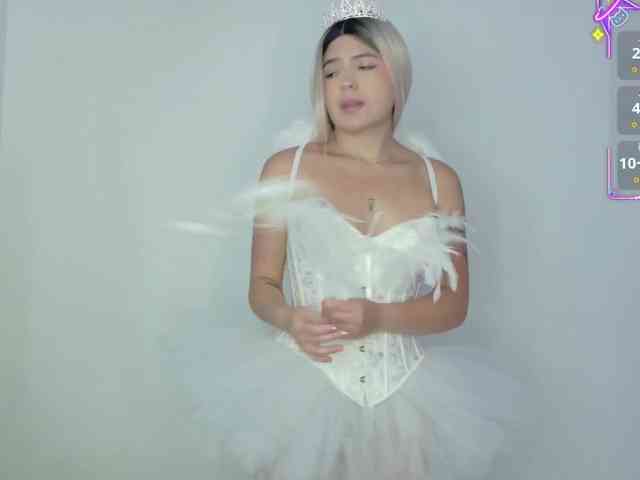 EimyAnistonCute webcam