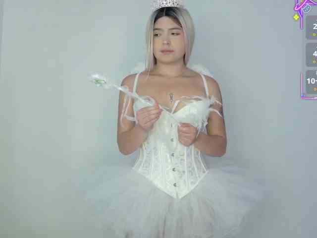 EimyAnistonCute webcam