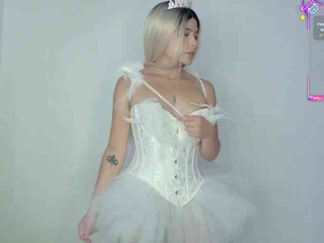 EimyAnistonCute webcam