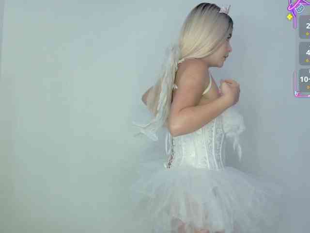 EimyAnistonCute webcam