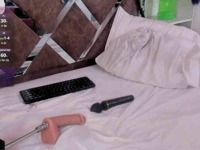 MhiaRey webcam