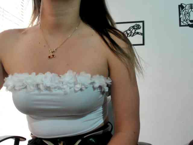 merlinaa-adams webcam