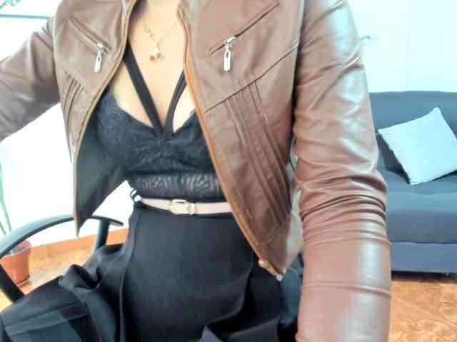 merlinaa-adams webcam