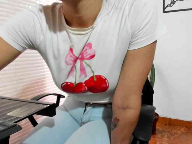 merlinaa-adams webcam