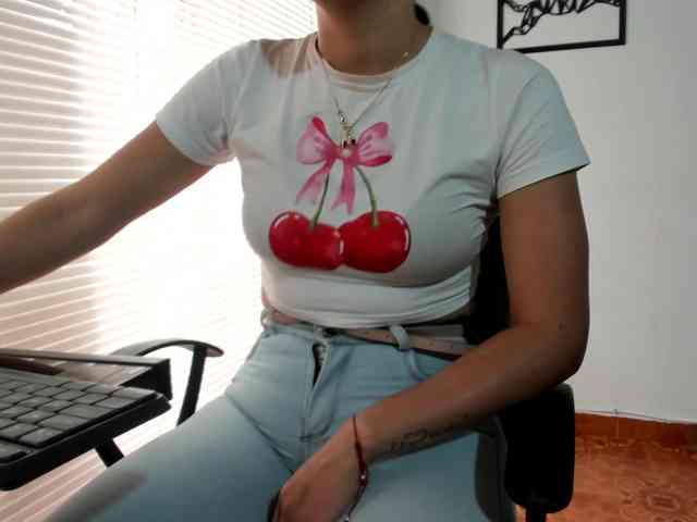 merlinaa-adams webcam