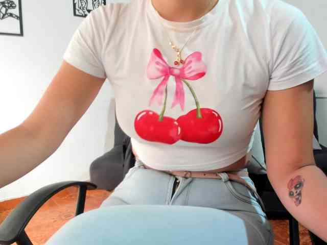 merlinaa-adams webcam