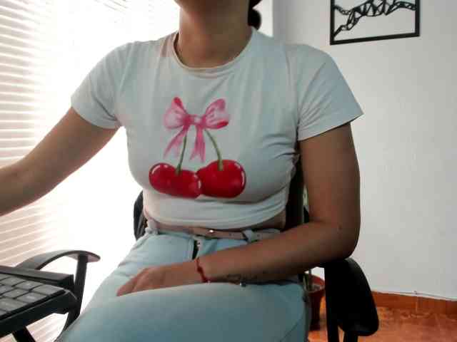 merlinaa-adams webcam