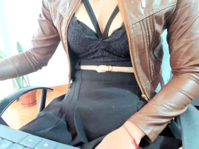 merlinaa-adams webcam