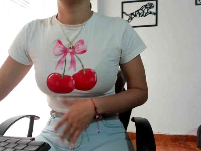 merlinaa-adams webcam