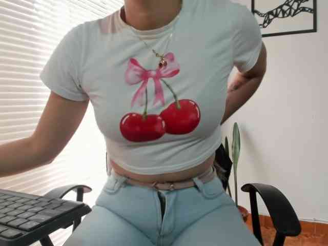 merlinaa-adams webcam