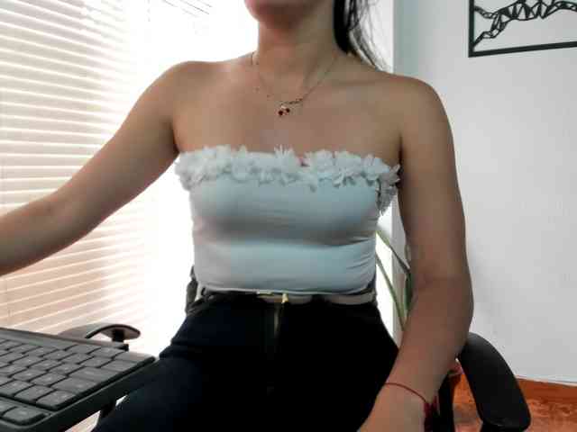 merlinaa-adams webcam