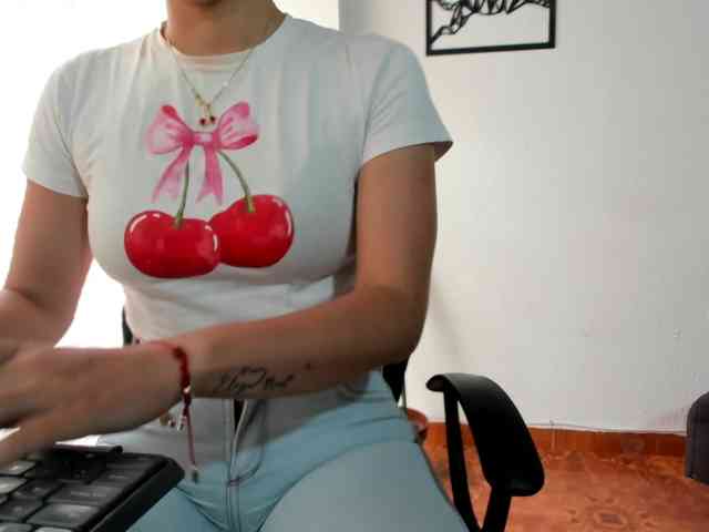 merlinaa-adams webcam
