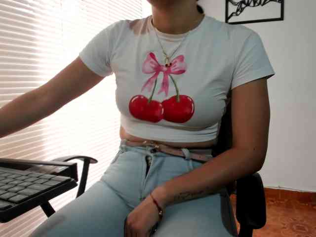 merlinaa-adams webcam