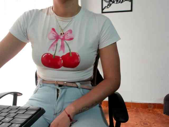 merlinaa-adams webcam