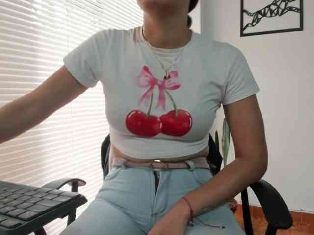 merlinaa-adams webcam