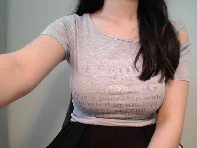 QueenHot92 webcam