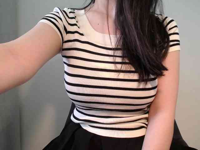 QueenHot92 webcam