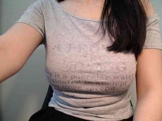 QueenHot92 webcam