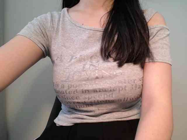 QueenHot92 webcam