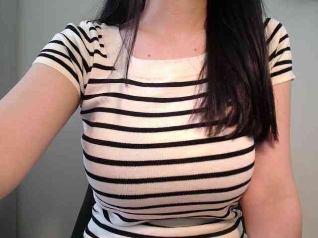 QueenHot92 webcam