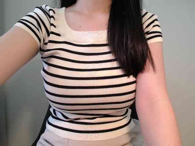 QueenHot92 webcam