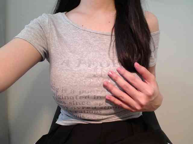 QueenHot92 webcam