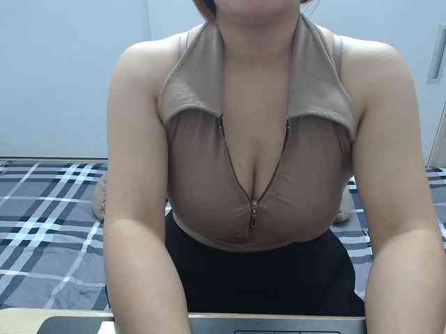 ElenaSex90 webcam