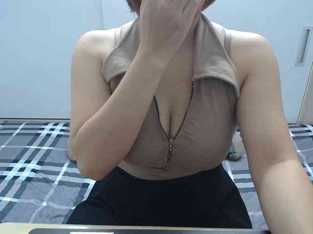 ElenaSex90 webcam