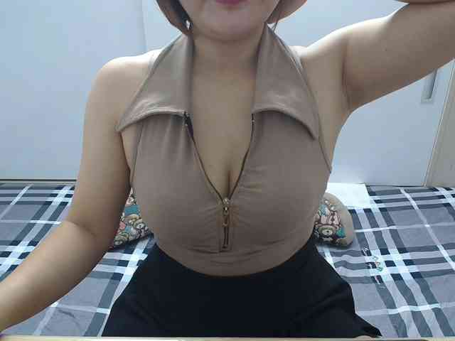 ElenaSex90 webcam
