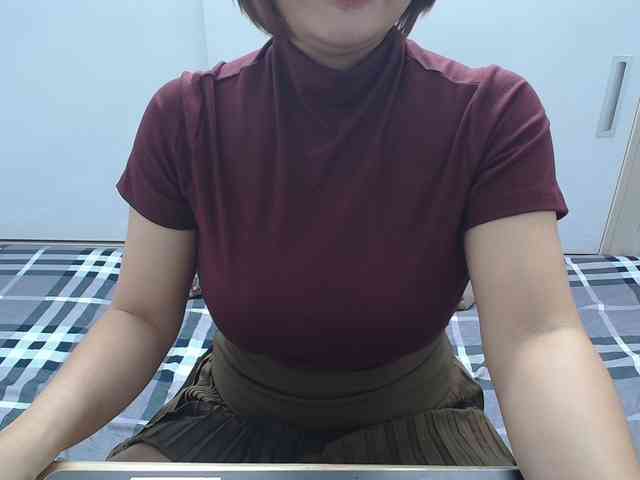 ElenaSex90 webcam