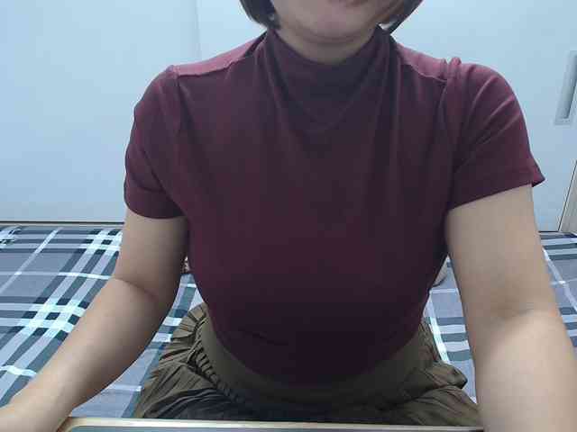 ElenaSex90 webcam