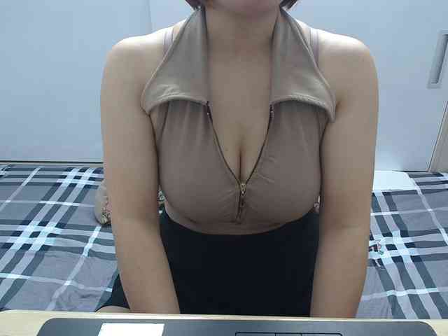 ElenaSex90 webcam