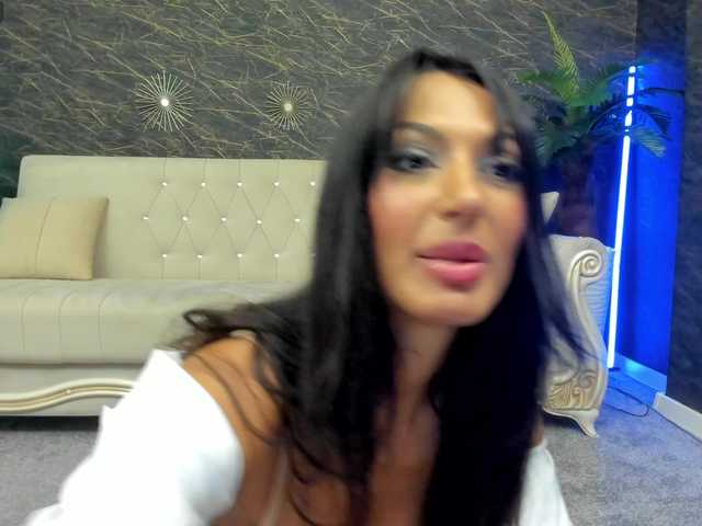 Maya_Lisa webcam