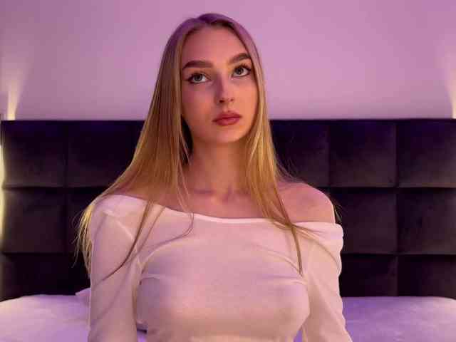 DiamondLily webcam