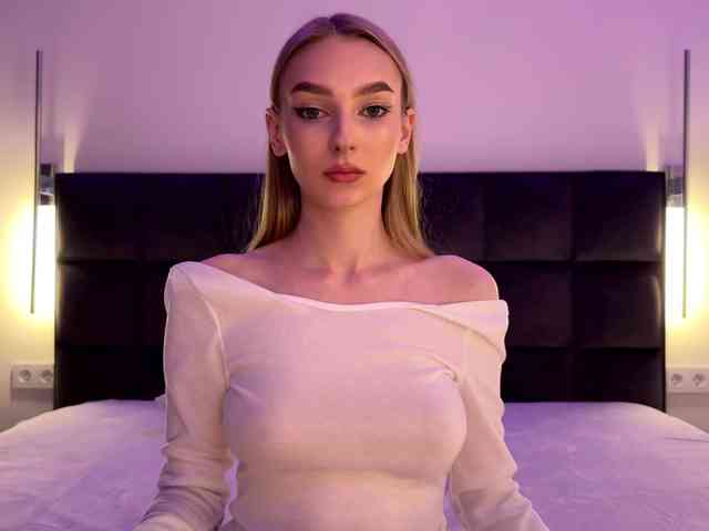 DiamondLily webcam