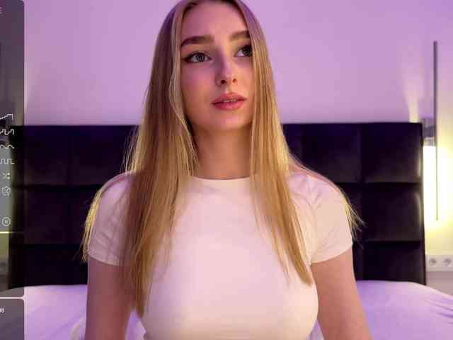 DiamondLily webcam