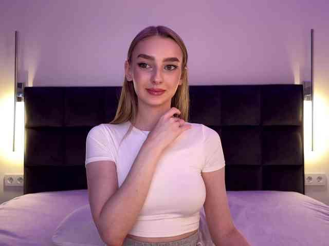 DiamondLily webcam