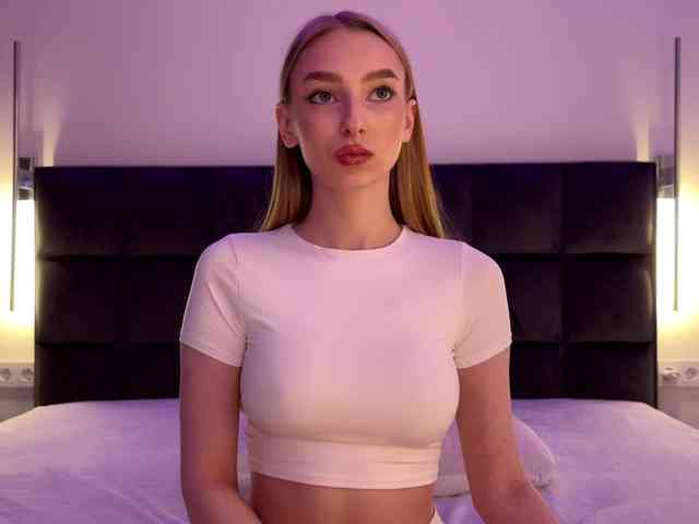 DiamondLily webcam